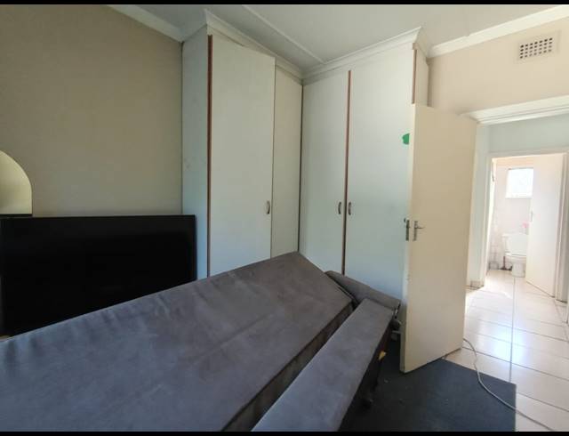 2 BEDROOM FLAT FOR SALE IN THE WOLDS